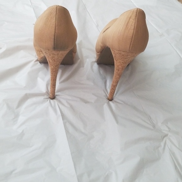 Dollhouse brand heels -size 8m - Picture 2 of 2